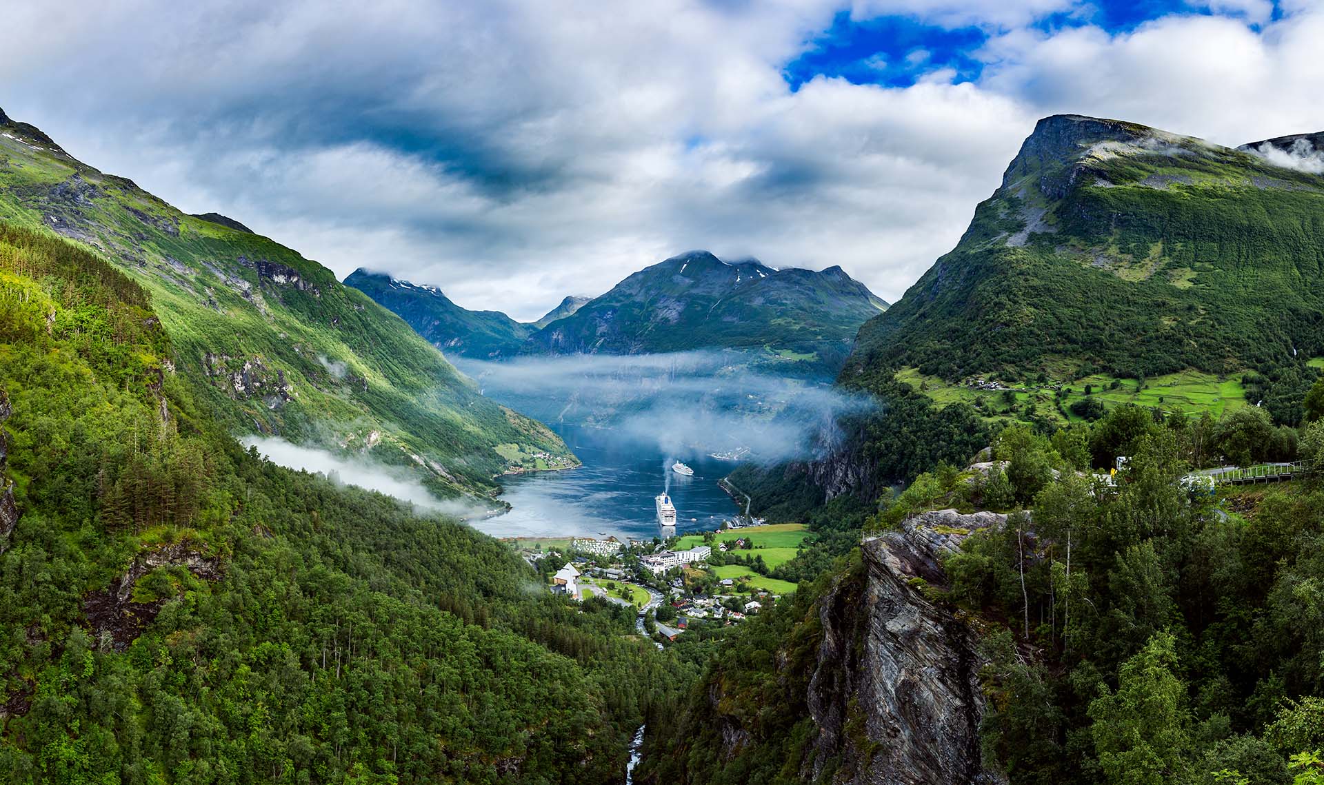 geiranger village norway