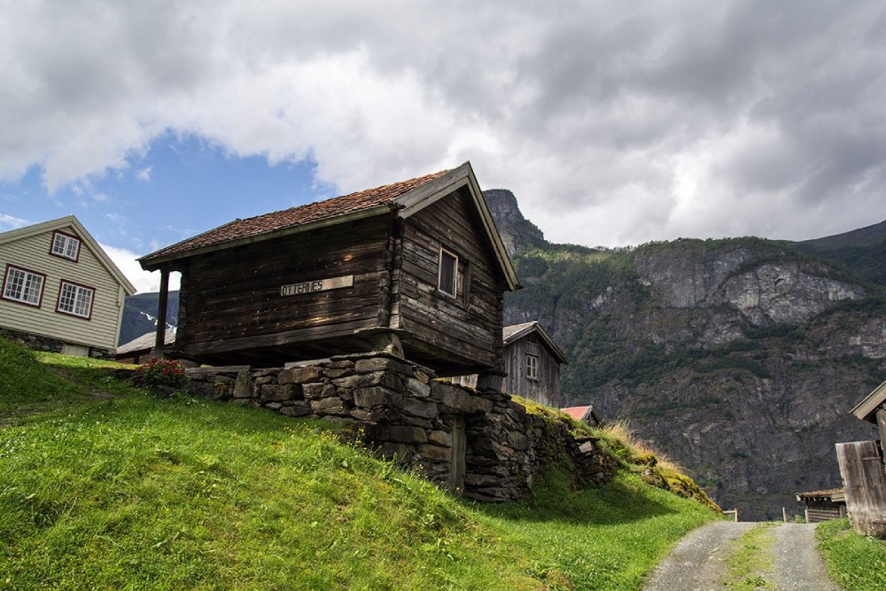 Otternes Farm in Norway. What to do in Flam