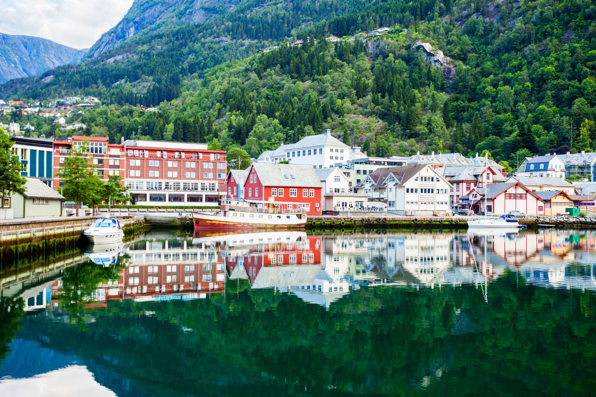 where to stay in odda norway