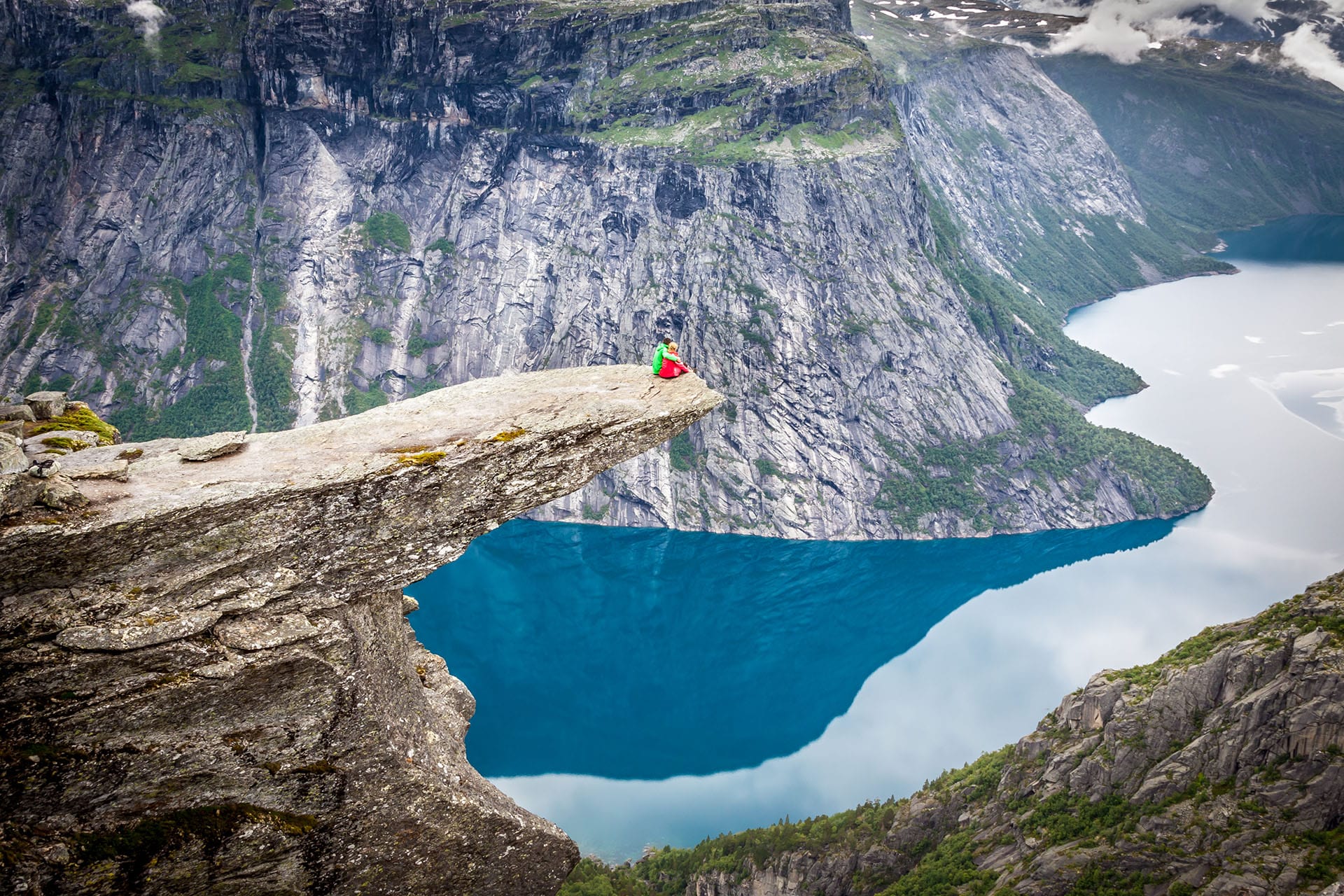 odda to trolltunga hike