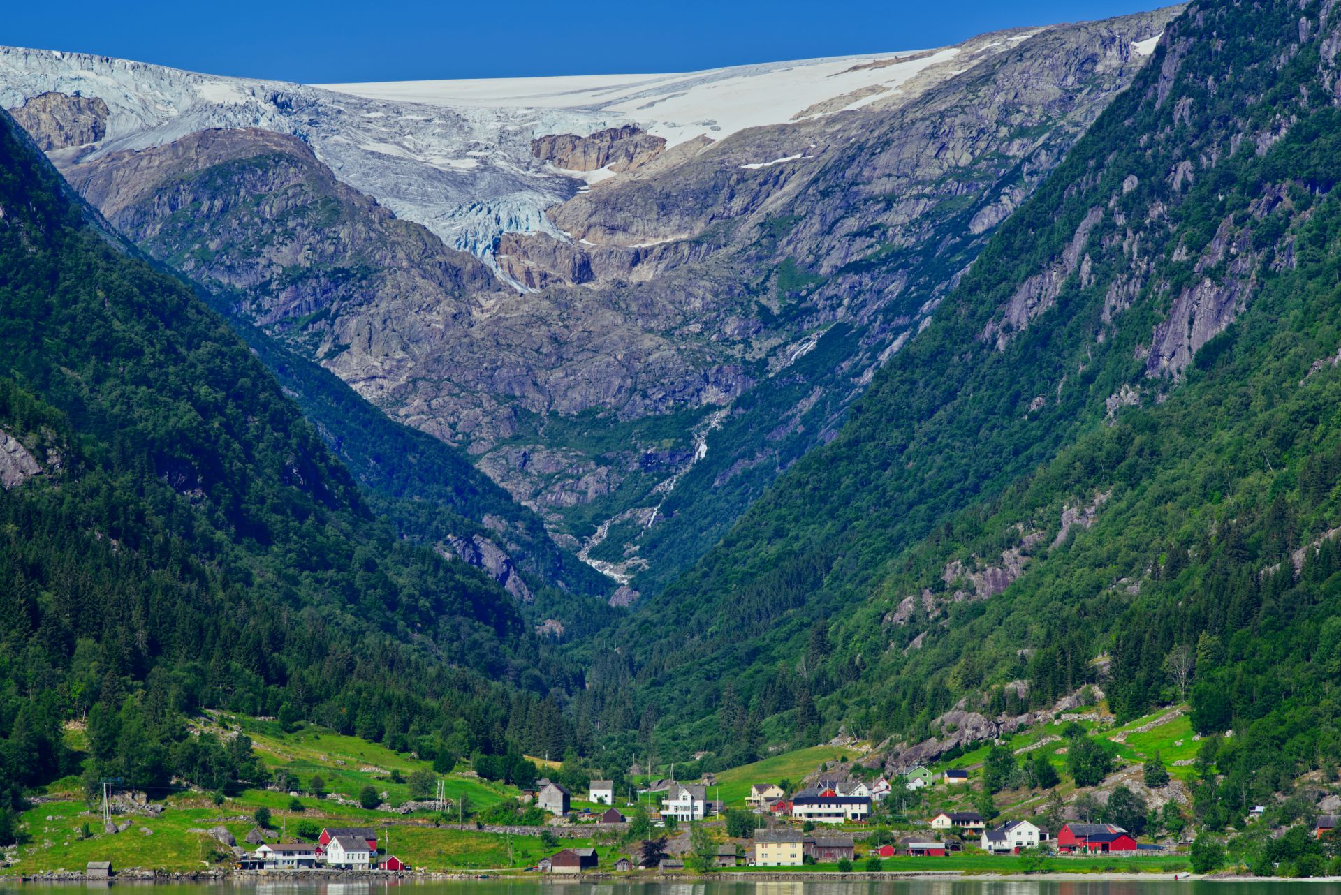 hiking (hikes) in odda