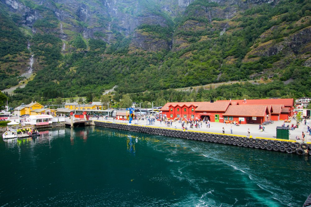 How to get to Flam, Norway, by transport
