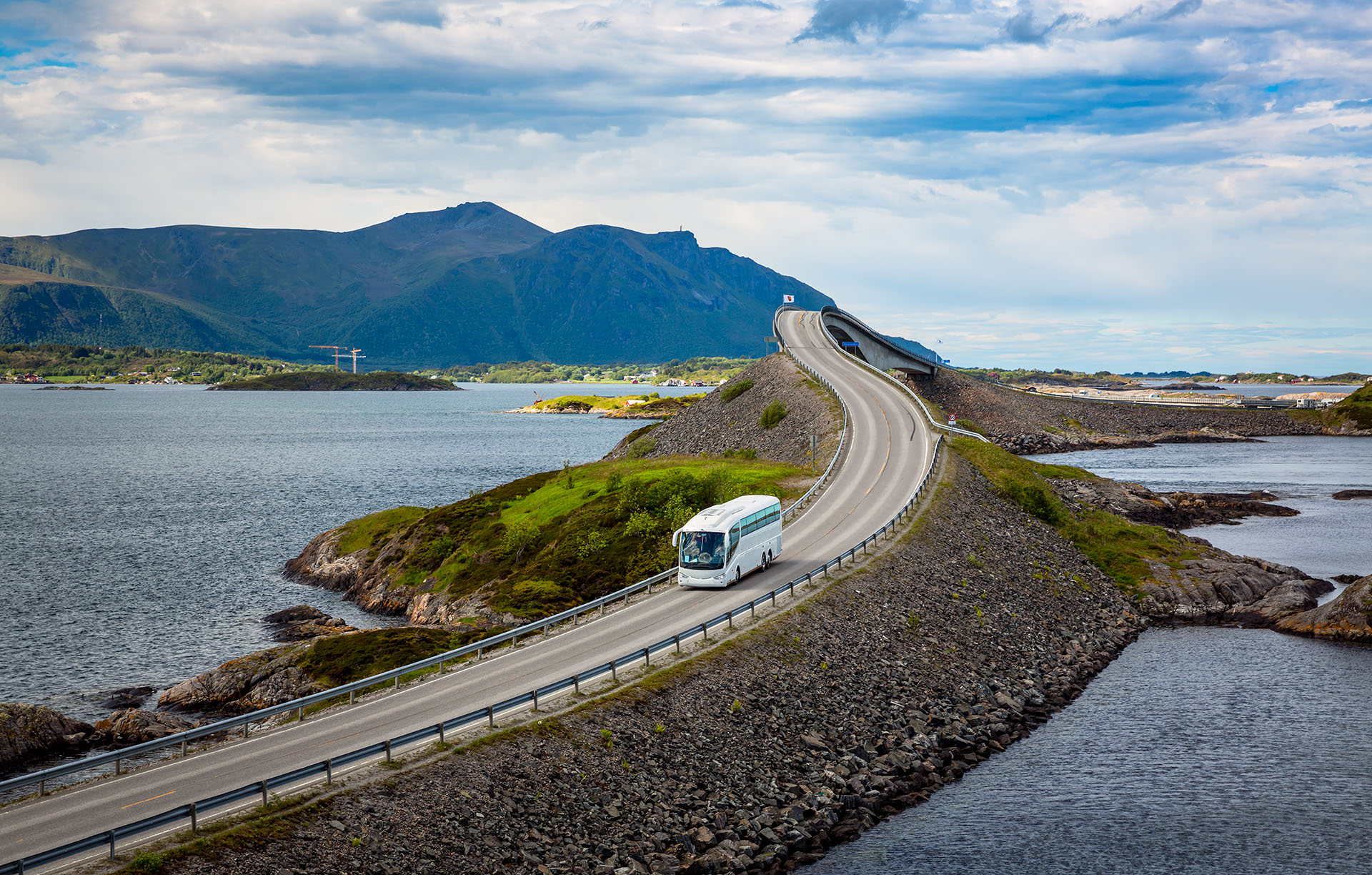 things to do in alesund in winter