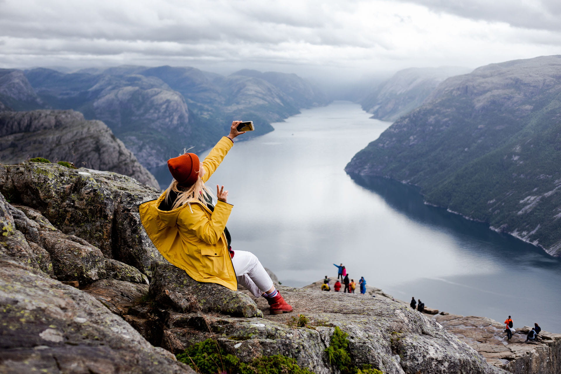 Preikestolen sunrise hike private guide